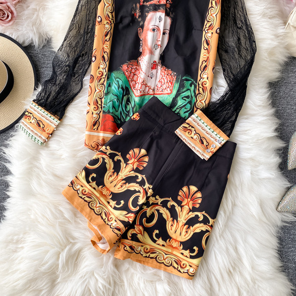 Uue mudeli ajakohane naiste komplekt, mis sisaldab särki ja lühikesi pükse