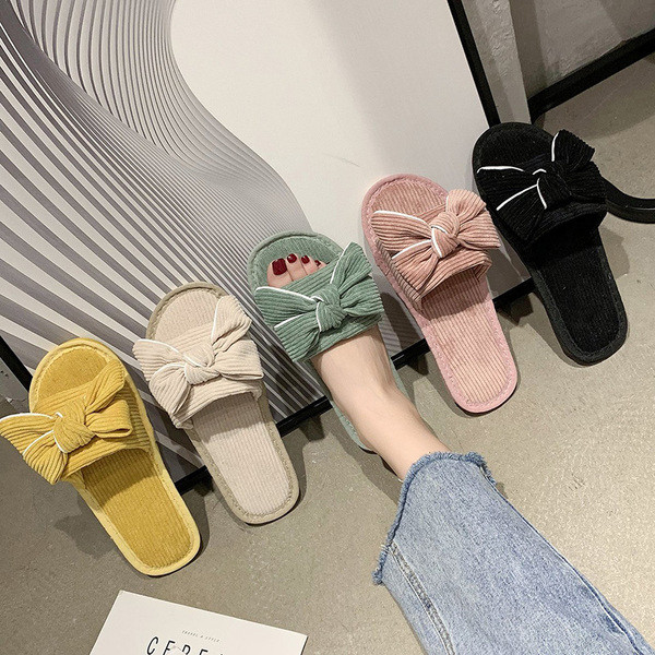 ÚJ Modern női papucs lapos talppal és szalaggal