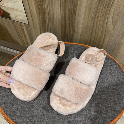 Moodsad naiste sandaalid udusulgede ja lameda tallaga