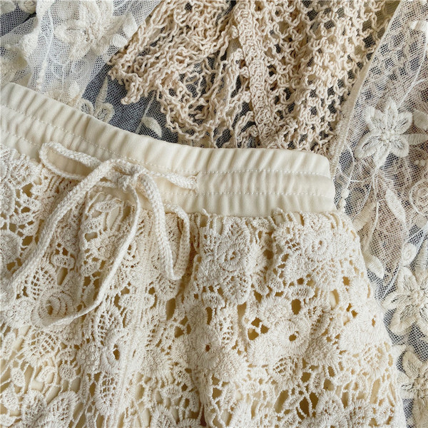 Beeži värvi suvine naiste komplekt kolmest osast