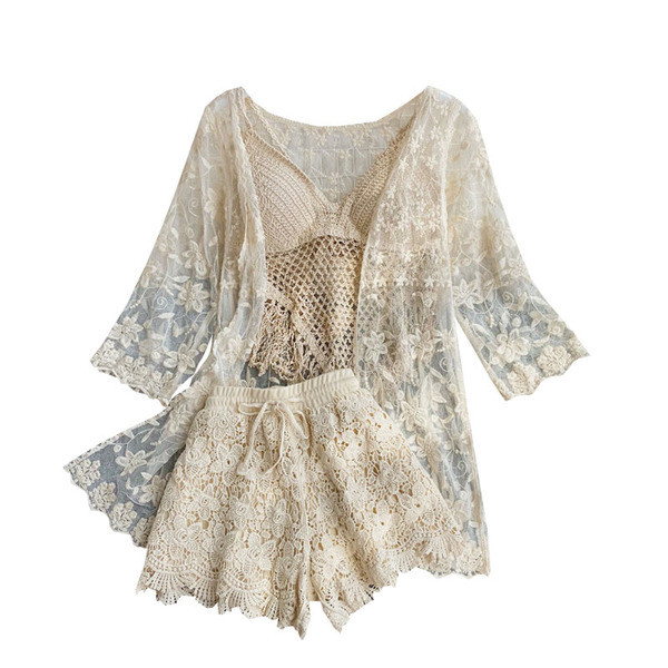 Beeži värvi suvine naiste komplekt kolmest osast