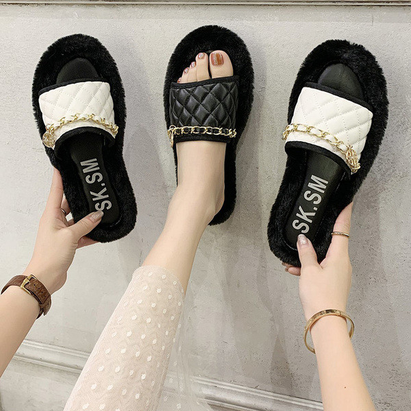 Új modell női papucs fém elemmel és pehellyel