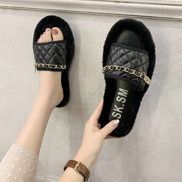 Új modell női papucs fém elemmel és pehellyel