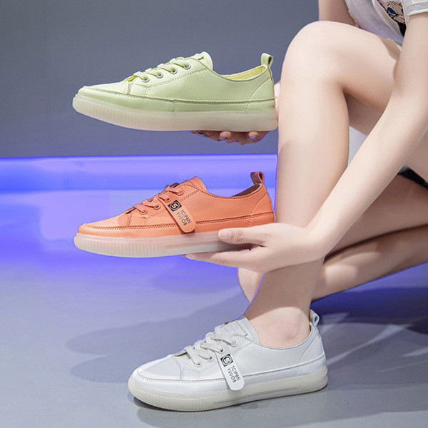 Női alkalmi tornacipő lapos gumitalppal