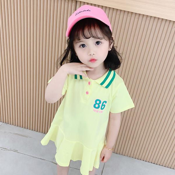 Sportiska ikdienas bērnu kleita ar apkakli un īsām piedurknēm