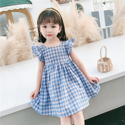 Gyermek kockás ruha fürtökkel