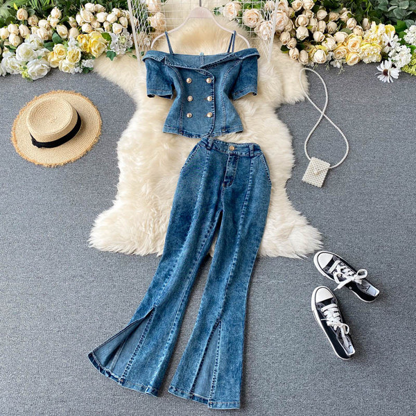 Naiste kaheosaline teksakomplekt