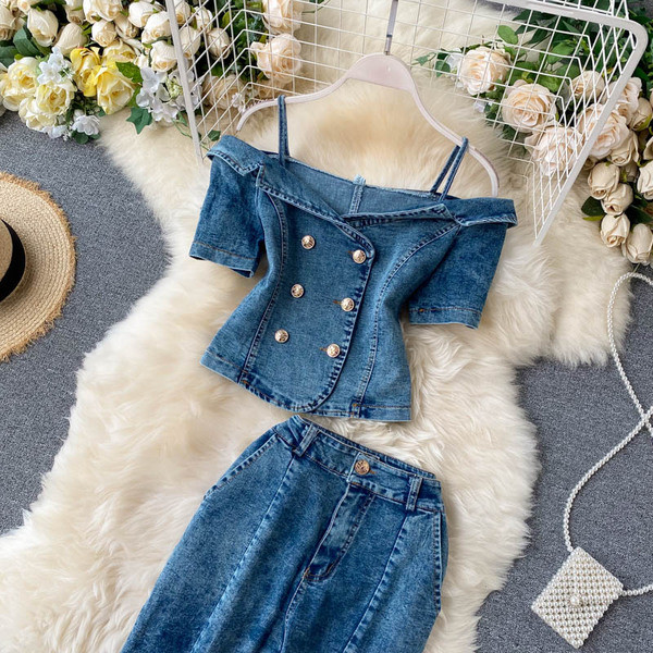 Naiste kaheosaline teksakomplekt