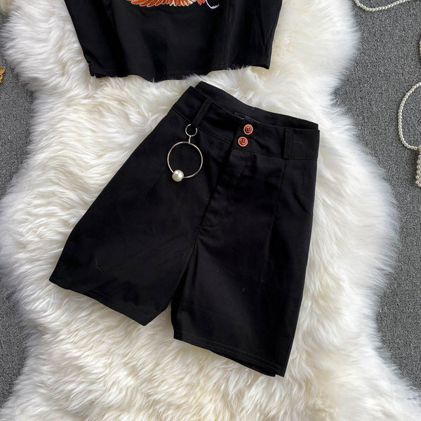 Kasdienis moteriškas dviejų dalių komplektas su siuvinėjimu