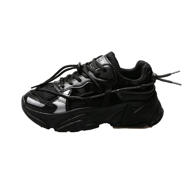 Női sportcipő magas talppal