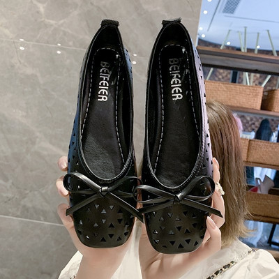 Alkalmi női cipő lapos talppal és szalaggal