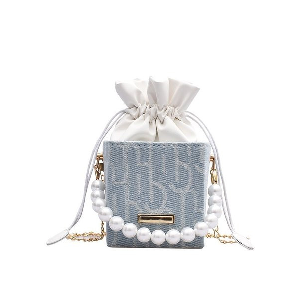 Női négyzet alakú gyöngy táska