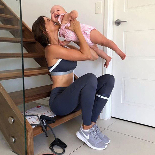 Mellesebb és hosszú leggings jógakészlet