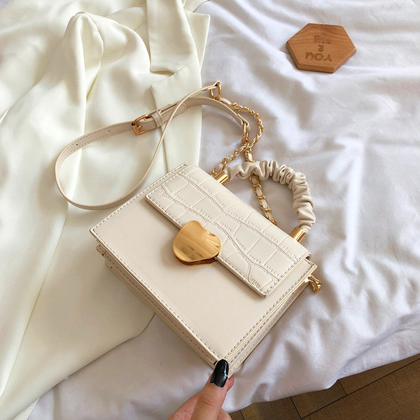 Női kis táska hosszú és rövid füllel