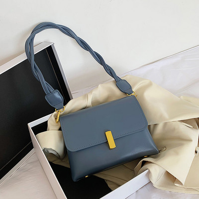 Szögletes női táska öko bőrből