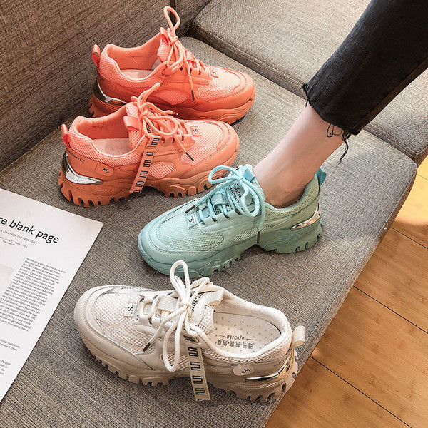 Moderne ženske proljetne tenisice sa šarenim vezicama