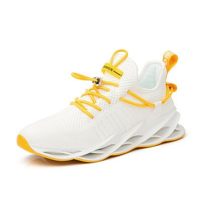 Modern férfi tornacipő textilből, durva talppal