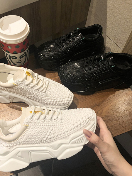 Ženske sportske tenisice s 3D efektom i visokim potplatom