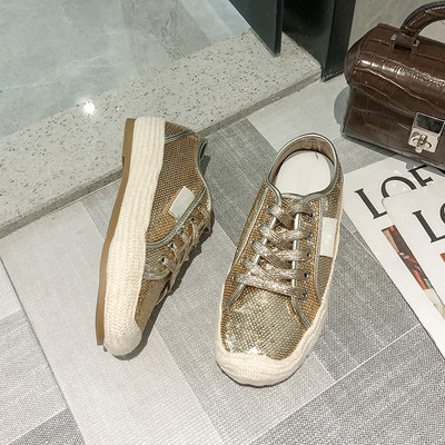 Modern női tornacipő lapos talppal és flitterekkel