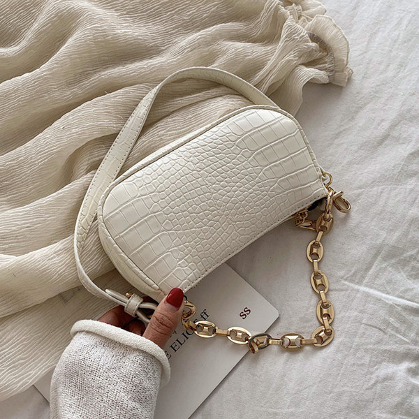 Eko bőrből készült stílusos női táska vállra