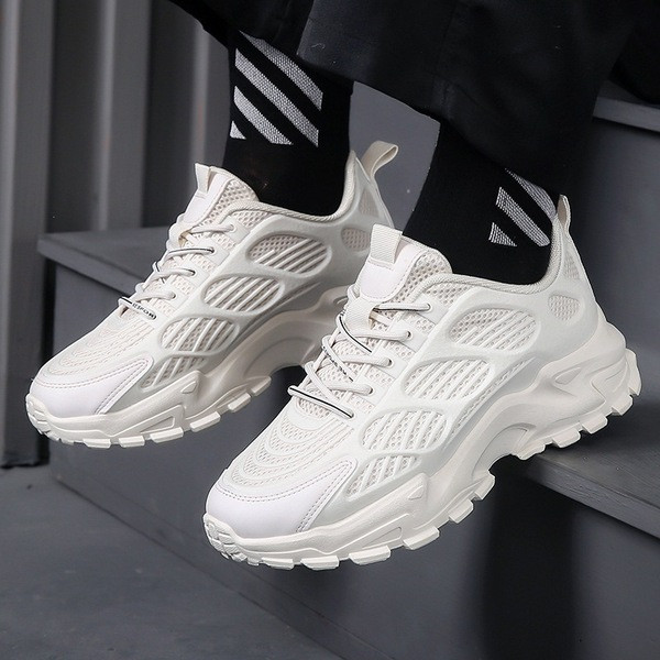 Kareda talla ja paeltega moodsad vabaaja meeste tossud