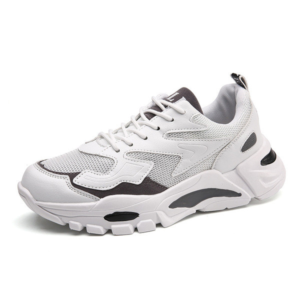 Modern férfi tornacipő durva talppal