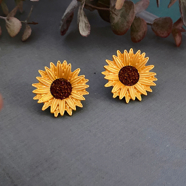 Дамски обеци във формата на слънчоглед