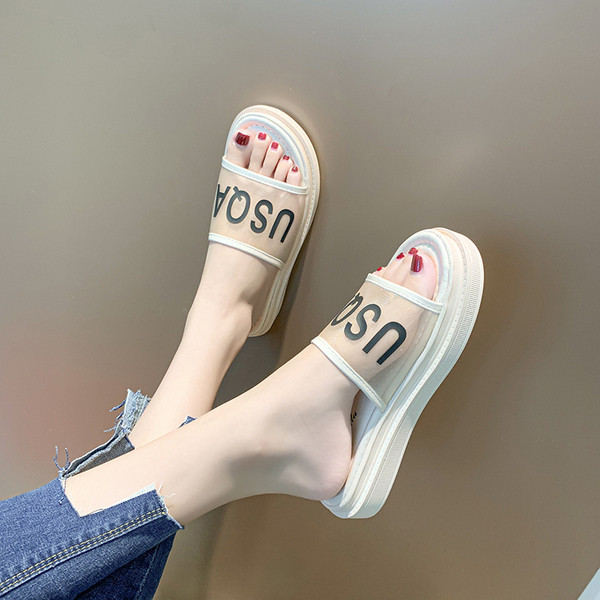 Alkalmi női papucs hálóval és felirattal