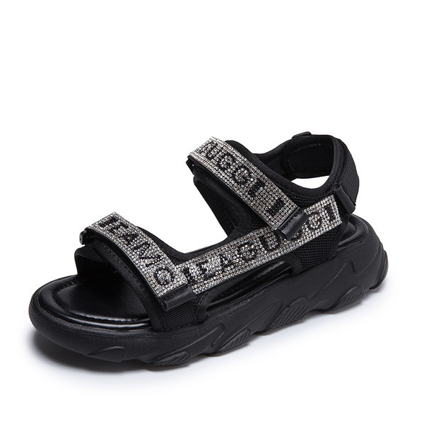 Új modell női szandál tépőzárral és felirattal