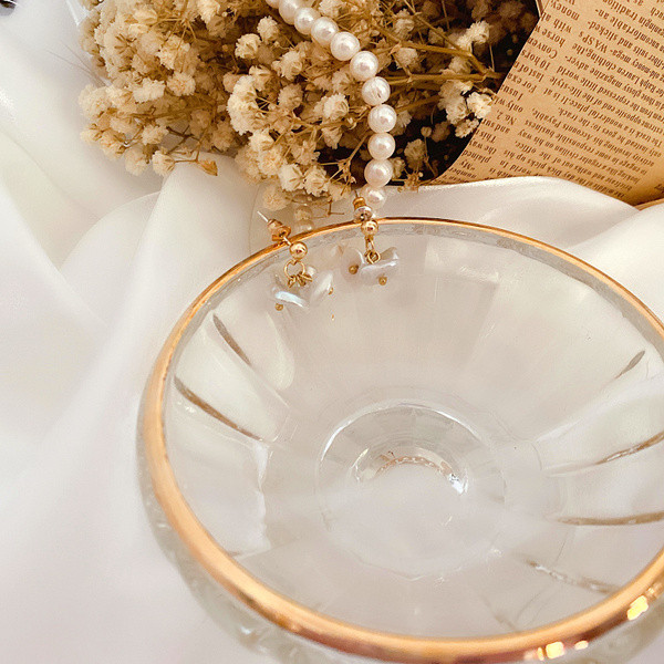 Női alkalmi fülbevaló virágokkal