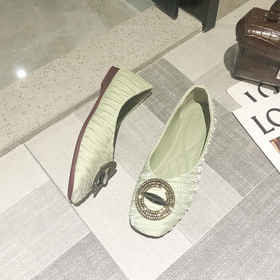 Lameda talla ja metallist kaunistusega naiste vabaajajalatsid