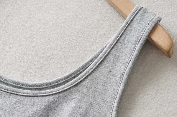 Női sport- és alkalmi szett mellesebb és hosszú nadrágból