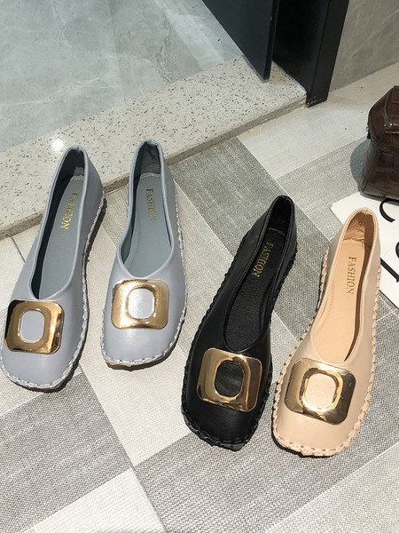 Női alkalmi cipő eko bőrből, fém díszítéssel