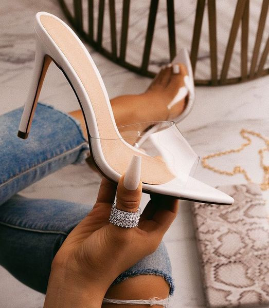 Moodsad silikoonrihmaga kõrged sussid