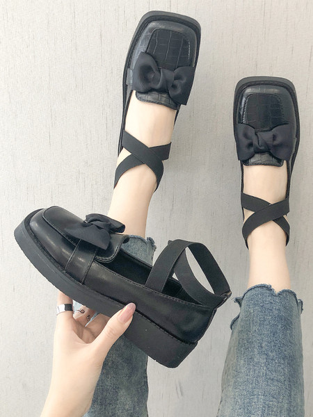 Alkalmi női cipő szalaggal és keresztpánttal