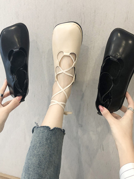 Öko bőrből készült modern, fűzős női cipő