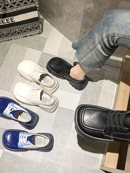 Novi model ženskih cipela od eko kože sa vezicama