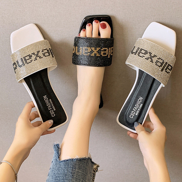 Ženske moderne papuče od kamena