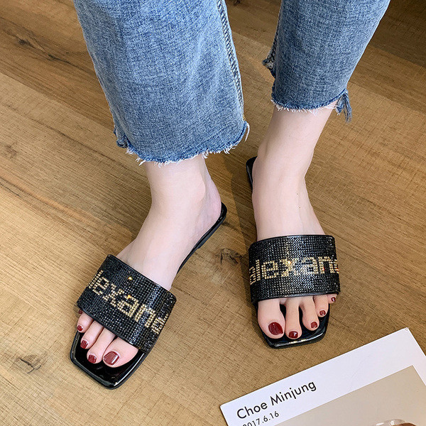 Ženske moderne papuče od kamena