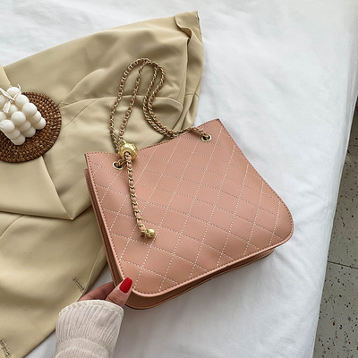 Modern női táska hosszú füllel, öko bőrből