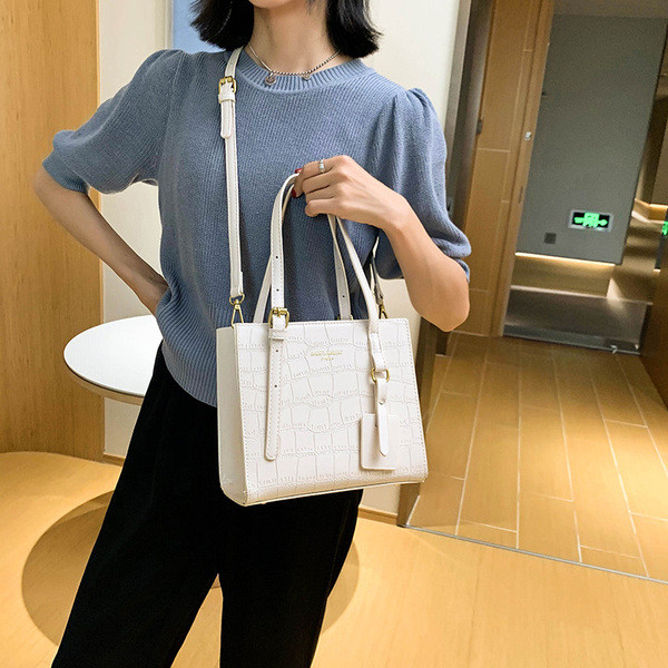 Új modell eko bőrből készült női táska