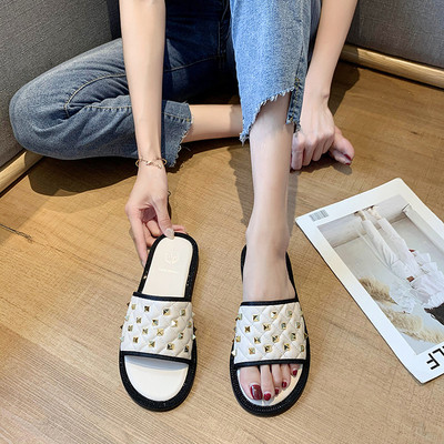 Modern női műbőr papucs fűzőlyukkal