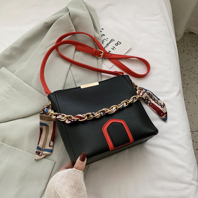 Stílusos női táska tiszta eco bőrből