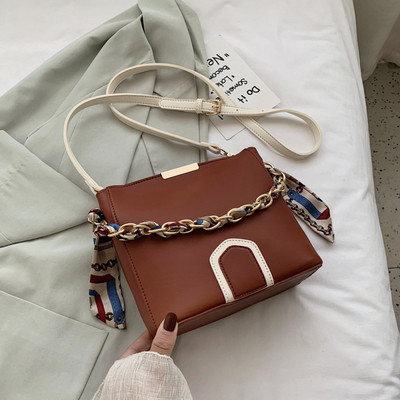 Stílusos női táska tiszta eco bőrből