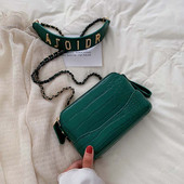 Jelenlegi női táska sima modell fém fogantyúval