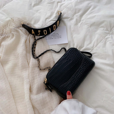 Jelenlegi női táska sima modell fém fogantyúval