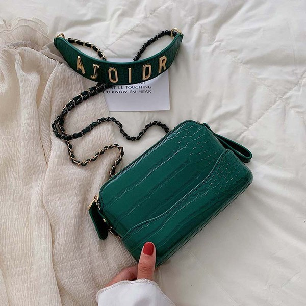 Jelenlegi női táska sima modell fém fogantyúval