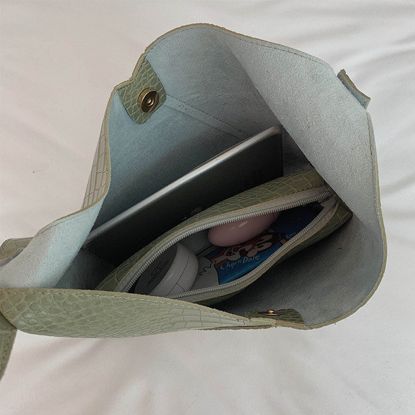 Alkalmi női táska széles modell