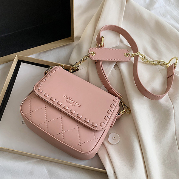 Stílusos női kis táska hosszú füllel