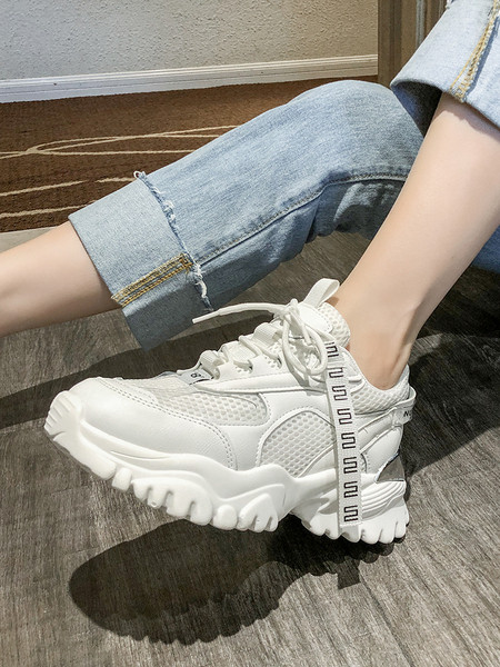 Võrgusilma ja kareda tallaga naiste sporditossud